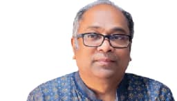 সিইউকেসি পুরস্কারে ভূষিত হলেন নাট্যকার ড. মুকিদ চৌধুরী