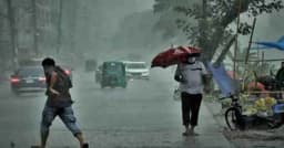 চার অঞ্চলে ৬০ কিমি বেগে দমকা হাওয়া-বৃষ্টির আভাস