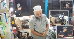 নামাজরত দোকানদারের পেছন থেকে চুরি, ভাইরাল ভিডিও