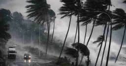 রাতের মধ্যে ৮ জেলায় ঝড়-বৃষ্টির আভাস