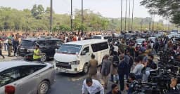 সাধারণ যাত্রীদের সঙ্গে যানজটে প্রধানমন্ত্রী তারেক রহমান