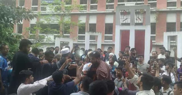 কঠোর কর্মসূচির হুঁশিয়ারি দিলেন সাত কলেজের শিক্ষার্থীরা