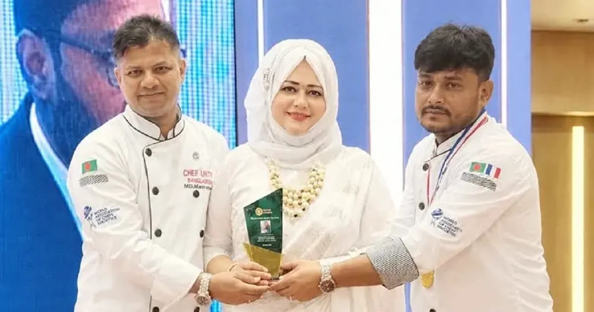 সেরা সি-ফুড প্রশিক্ষকের সম্মাননা পেলেন হাসিনা আনছার