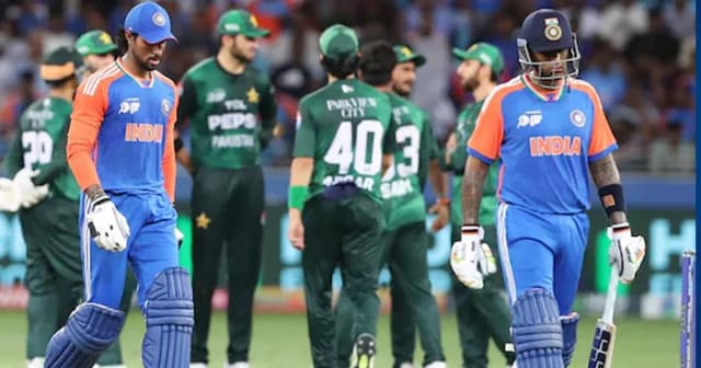 হ্যান্ডশেক বিতর্কে আইসিসির দ্বারস্থ পাকিস্তান, ভারতের সাফ জবাব