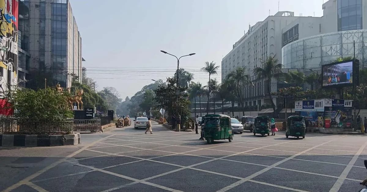 শাহবাগ-ইন্টারকন্টিনেন্টাল এলাকায় বাড়তি পুলিশি নিরাপত্তা