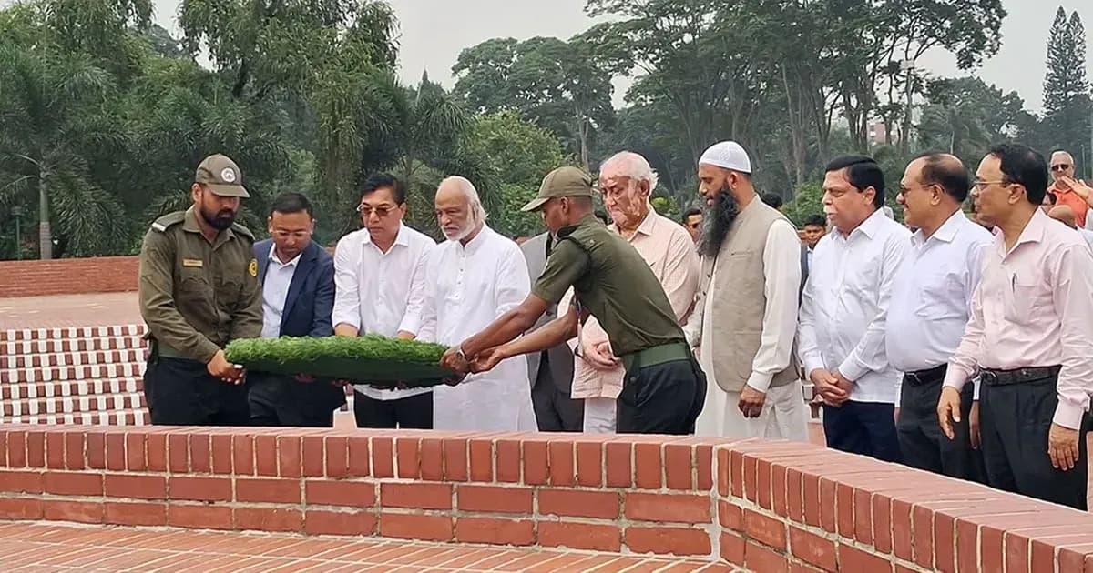 জাতীয় স্মৃতিসৌধে নতুন মন্ত্রী-প্রতিমন্ত্রীদের শ্রদ্ধা