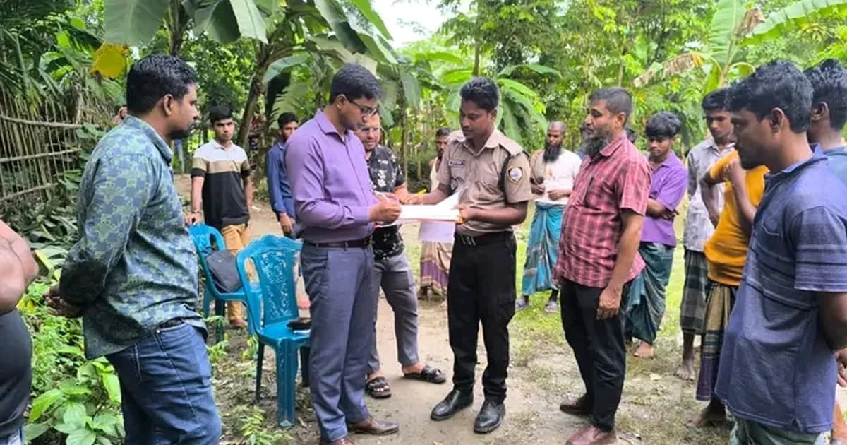 বারহাট্টায় গাঁজা সেবনের দায়ে দুই যুবকের এক মাসের কারাদণ্ড