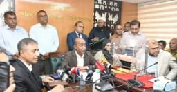 দুর্নীতিতে জড়ালে সাব-রেজিস্ট্রারদের ঢাকায় রাখা হবে না: আইনমন্ত্রী