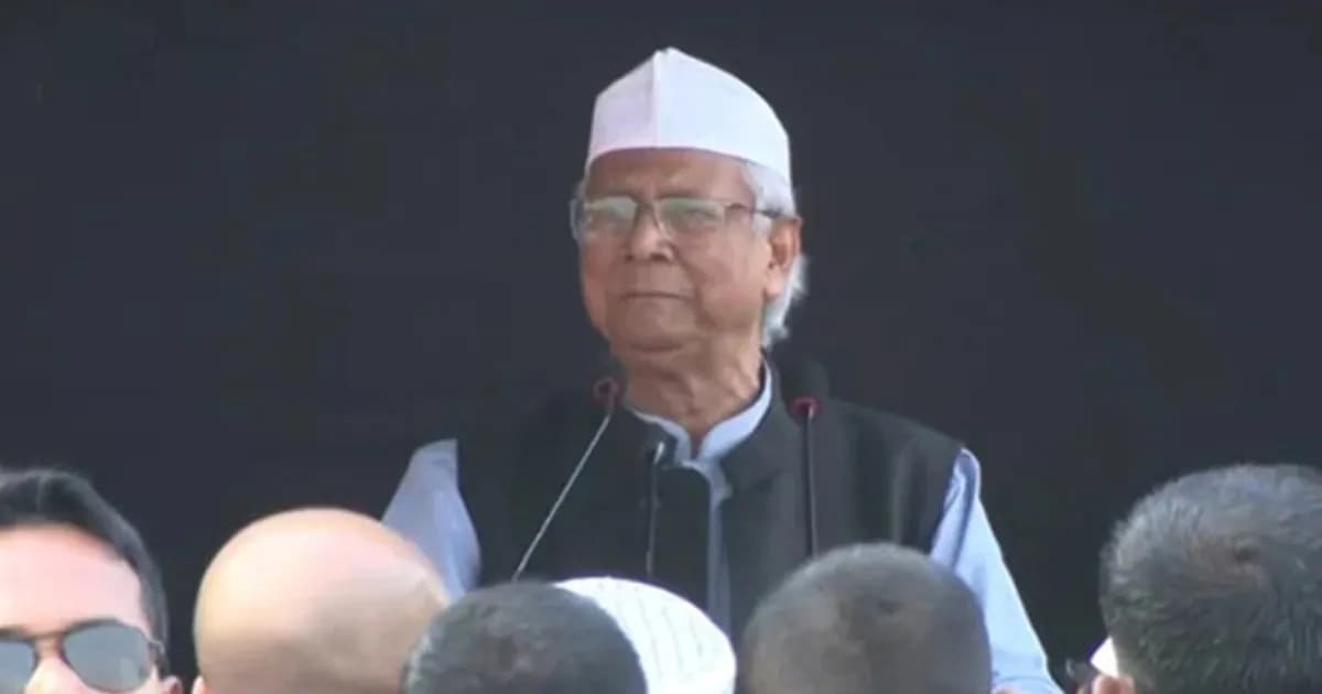 সব বাংলাদেশির বুকে থাকবে হাদি : প্রধান উপদেষ্টা