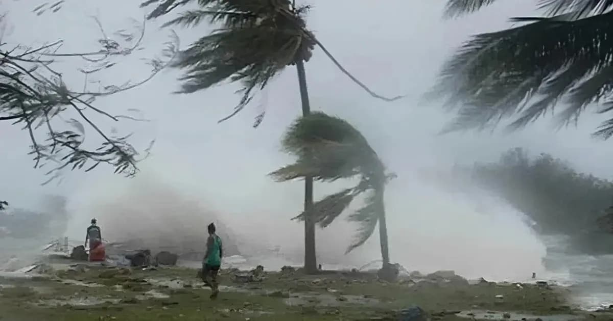 ৪ অঞ্চলে ঝড়ের পূর্বাভাস, নদীবন্দরে সতর্কতা