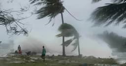 ৪ অঞ্চলে ঝড়ের পূর্বাভাস, নদীবন্দরে সতর্কতা