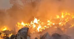 গাজীপুরে ভয়াবহ আগুন, দুটি ঝুটের গুদাম পুড়ে ছাই