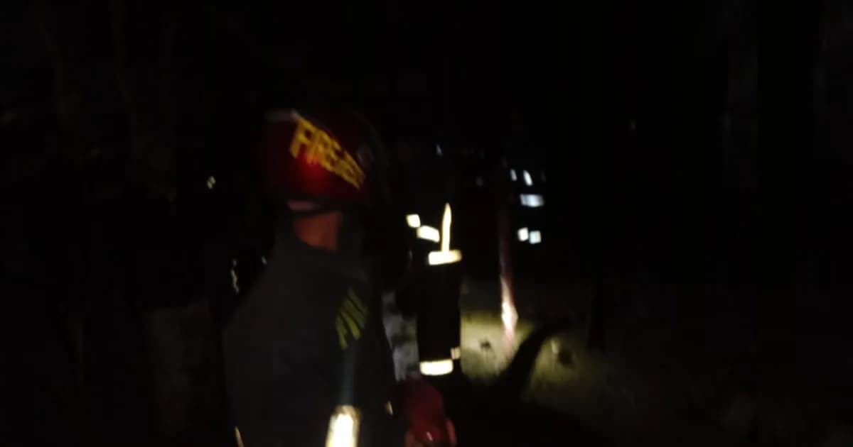 শ্রীনগরে বানিয়া বাড়িতে বসতঘর পুড়ে ছাই