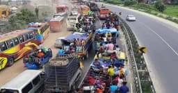 ঈদের ছুটিতে যান চলাচল নিয়ে যে বিশেষ নির্দেশনা দিল বিআরটিএ