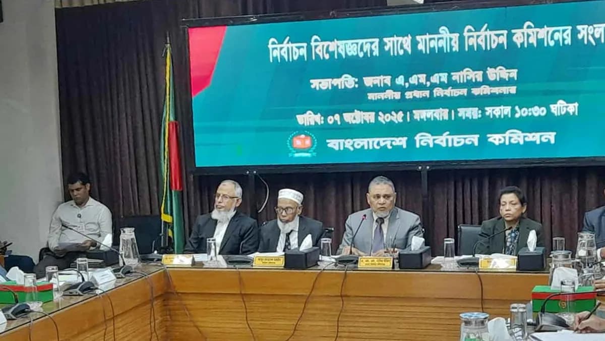 নির্বাচনকে জীবনের শেষ সুযোগ হিসেবে দেখছেন সিইসি