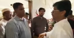 ‘হারপিক নিয়ে আসেন, আমি পরিষ্কার করে দিই’