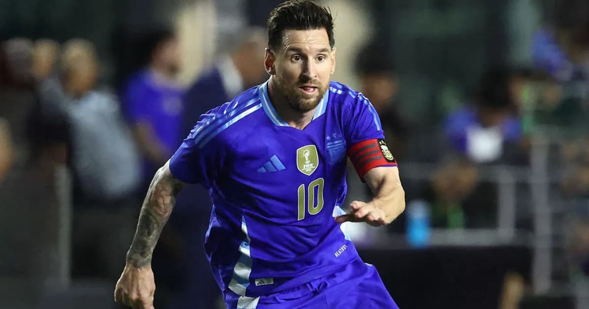 বিশ্বকাপে খেলা নিয়ে দোটানায় মেসি