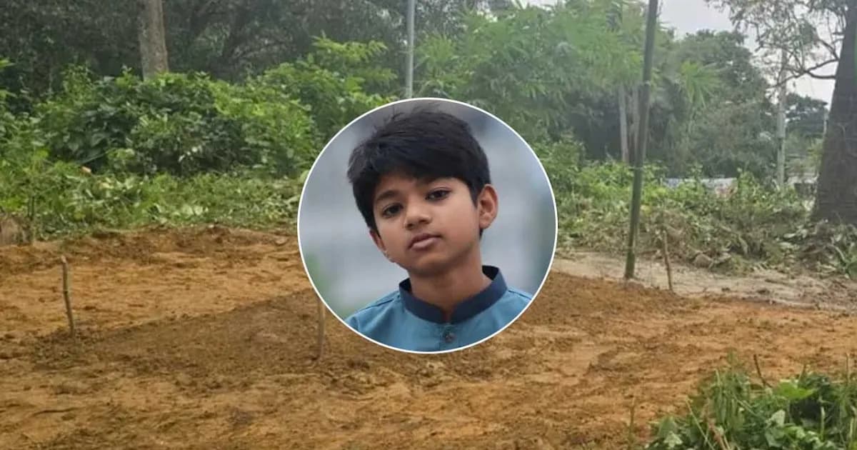 দ্বিতীয় জানাজার পর চিরনিদ্রায় শায়িত অপ্রতিম