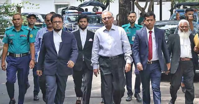 দেশে আর যেন ফ্যাসিস্ট শাসন প্রতিষ্ঠিত না হয়: মাহমুদুর রহমান
