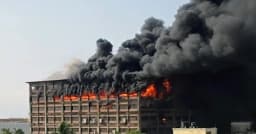 চট্টগ্রামের ইপিজেডে পোশাক কারখানায় ভয়াবহ আগুন