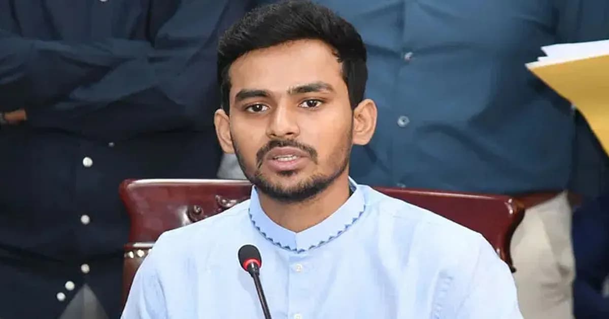আবেগ নয়, প্রফেশনালি ক্রিকেট বোর্ড চালানো উচিত: আসিফ মাহমুদ