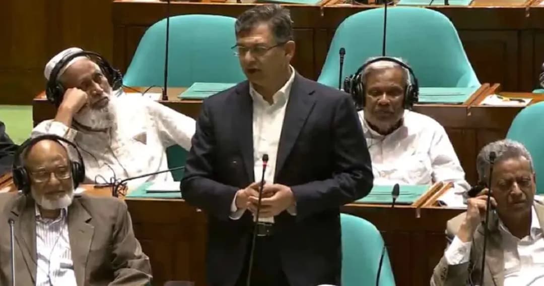 দেশে জ্বালানি তেল-গ্যাসের কোনো ঘাটতি নেই: স্বরাষ্ট্রমন্ত্রী