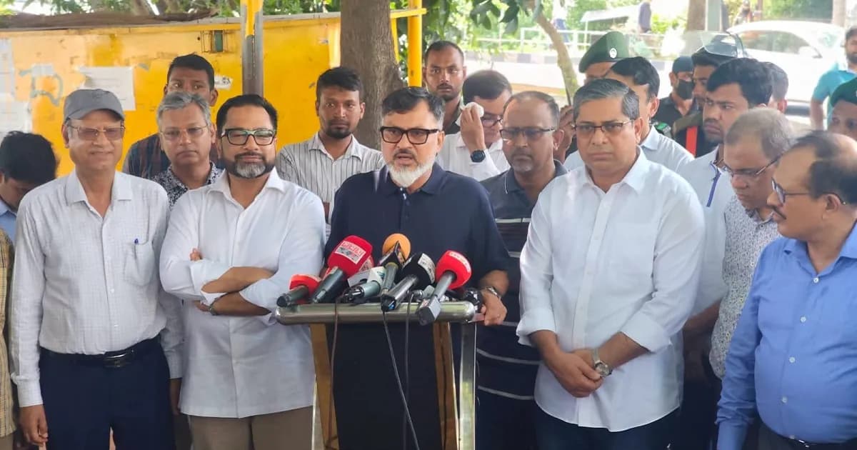 হাতিরঝিলে পরিচ্ছন্নতা কার্যক্রম পরিদর্শন এলজিআরডি প্রতিমন্ত্রীর