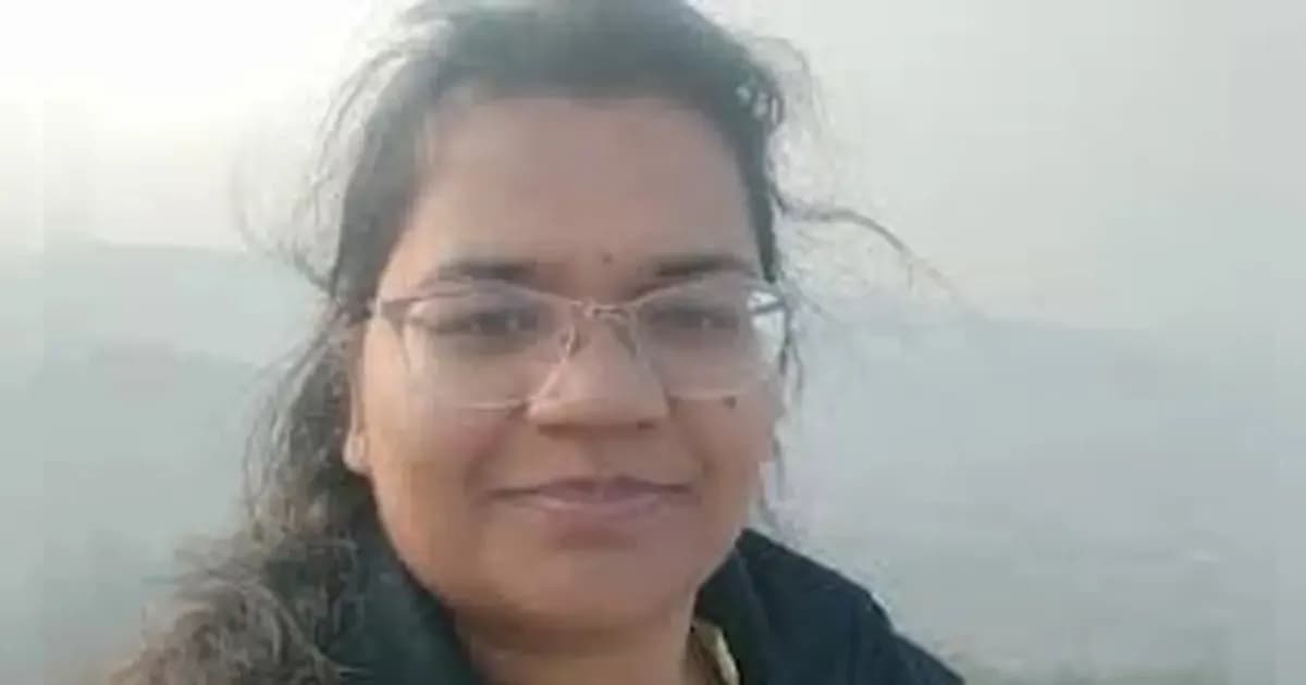 ৬ তলা থেকে ছয় মাসের সন্তানকে নিয়ে মায়ের লাফ, অতঃপর...