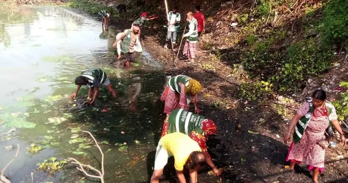 প্রধানমন্ত্রীর নির্দেশনার পর হাতিরঝিলে পরিচ্ছন্নতা কার্যক্রম জোরদার