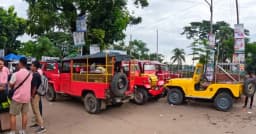 ঈদকে ঘিরে শ্রীমঙ্গলে চাঙা ‘চাঁদের গাড়ি’