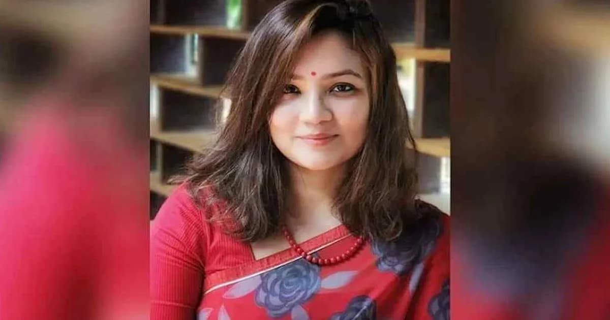 অবশেষে ৪ জনের মামলা করলেন ঢাবি শিক্ষিকা মোনামি