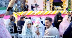 ‘যুদ্ধে স্বেচ্ছায় জীবন দিতে’ সম্মত হওয়া তরুণ-তরুণীদের গণবিয়ে দিচ্ছে ইরান