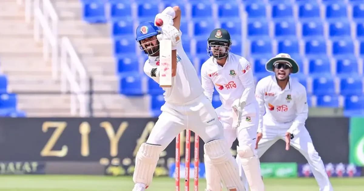আফগানিস্তানের লড়াইয়ে চাপে বাংলাদেশ, ১৩৫ রানে পিছিয়ে স্বাগতিকরা