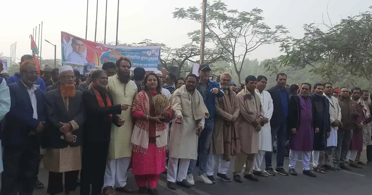 বাবার কবর জিয়ারত করবেন তারেক রহমান, নেতাকর্মীদের ভিড়