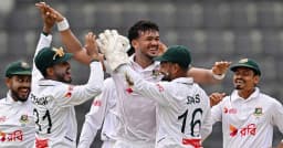প্রথম সেশনেই ৪ উইকেট তুলে ম্যাচে ফিরল টাইগাররা