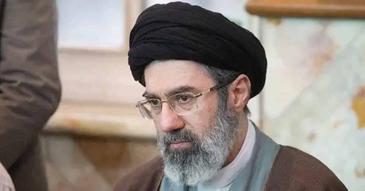 মধ্যপ্রাচ্যে সমস্ত মার্কিন ঘাঁটি বন্ধ না করলে হামলা: ইরানের নতুন সর্বোচ্চ নেতা