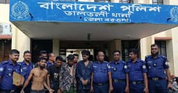 তালতলীতে বিএনপির পাল্টাপাল্টি সভা ঘিরে অস্ত্রসহ আটক ৫