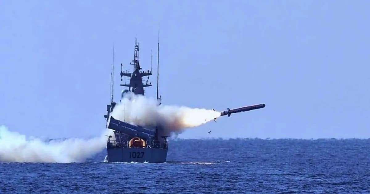 সমুদ্রপথে দুই দিন মিসাইল ফায়ারিং করবে নৌবাহিনী