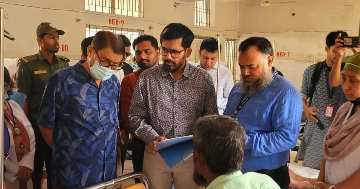 স্বাস্থ্যমন্ত্রী আকস্মিক হাসপাতালে পরিদর্শন, ডাক্তারদের উপস্থিতি নিয়ে উদ্বেগ