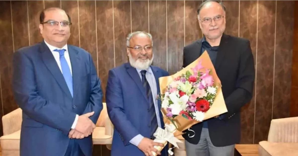 শপথ অনুষ্ঠানে যোগ দিতে ঢাকায় পৌঁছেছেন পা‌কিস্তানের মন্ত্রী