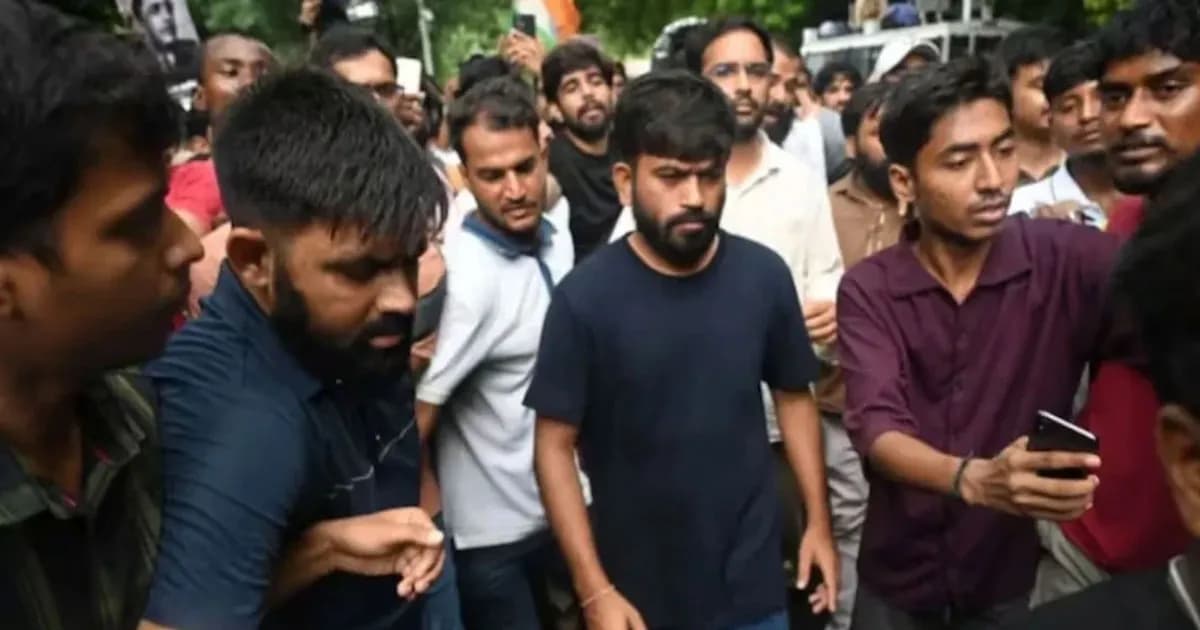 আবারও দিল্লি পুলিশের হাতে আটক অভিজিৎ দিপকে