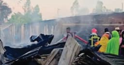 গাজীপুরে ভয়াবহ আগুনে কারখানা-গুদাম-কলোনি পুড়ে ছাই