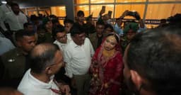 নবদম্পতির জন্য নিজের অনুষ্ঠান সংক্ষিপ্ত করলেন প্রধানমন্ত্রী