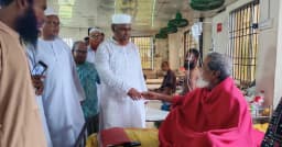 কয়রায় স্বাস্থ্যসেবার মান দেখতে হাসপাতালে এমপি আবুল কালাম