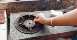 নিয়মিত বিল দিলেও গ্যাস পাচ্ছে না রাজধানীবাসী