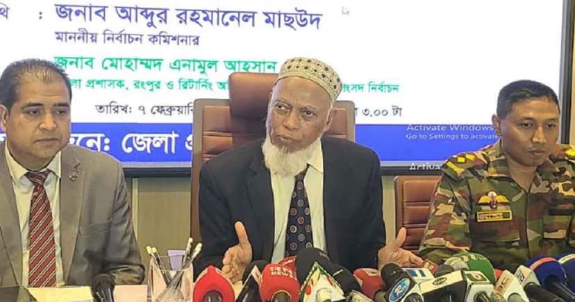 চলমান পরিস্থিতিতে নির্বাচন কমিশনের ওপর চাপ নেই: ইসি মাছউদ