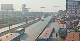 স্বস্তির ঈদযাত্রা : ঢাকা-চট্টগ্রাম মহাসড়কে নেই দীর্ঘ যানজট