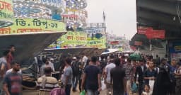 ঈদের দ্বিতীয় দিনেও ঘরমুখো মানুষের ভিড়