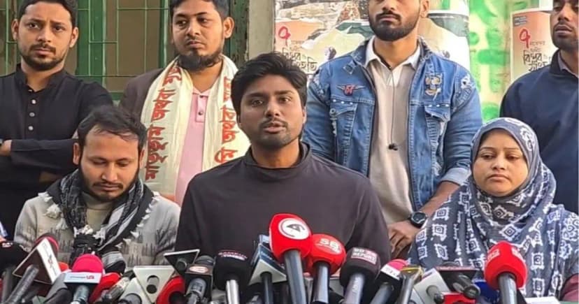 আজিমপুরে ১৪ কবরের মধ্যে ১৩টি পাকা, আমার ছেলের কবর এখনো কাঁচা