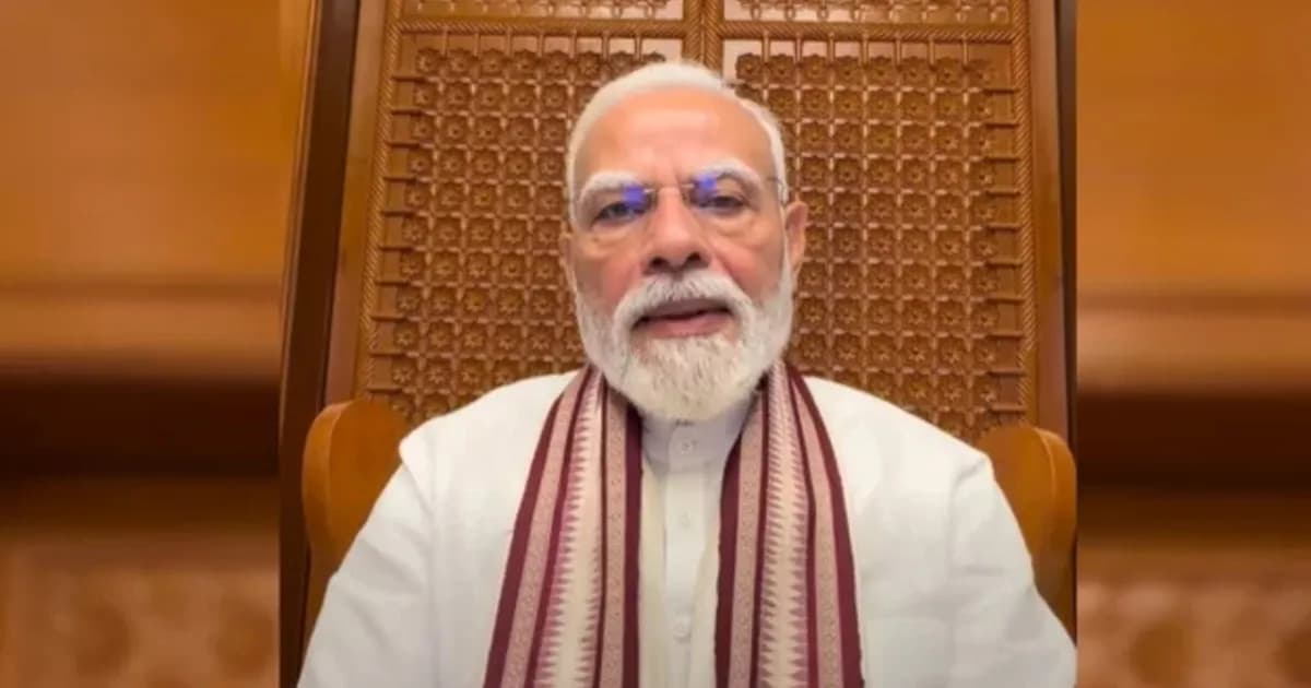 গালাগালির অভিযোগ তুলে মধ্যরাতে ভিডিও বার্তা মোদির